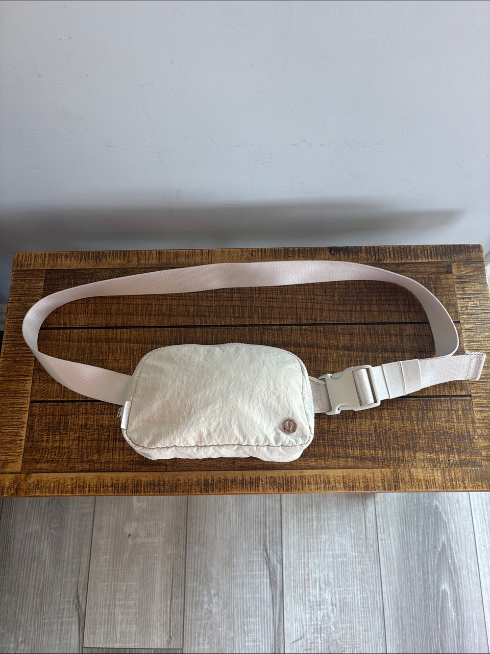 lululemon athletica Everywhere Belt Bag Cream